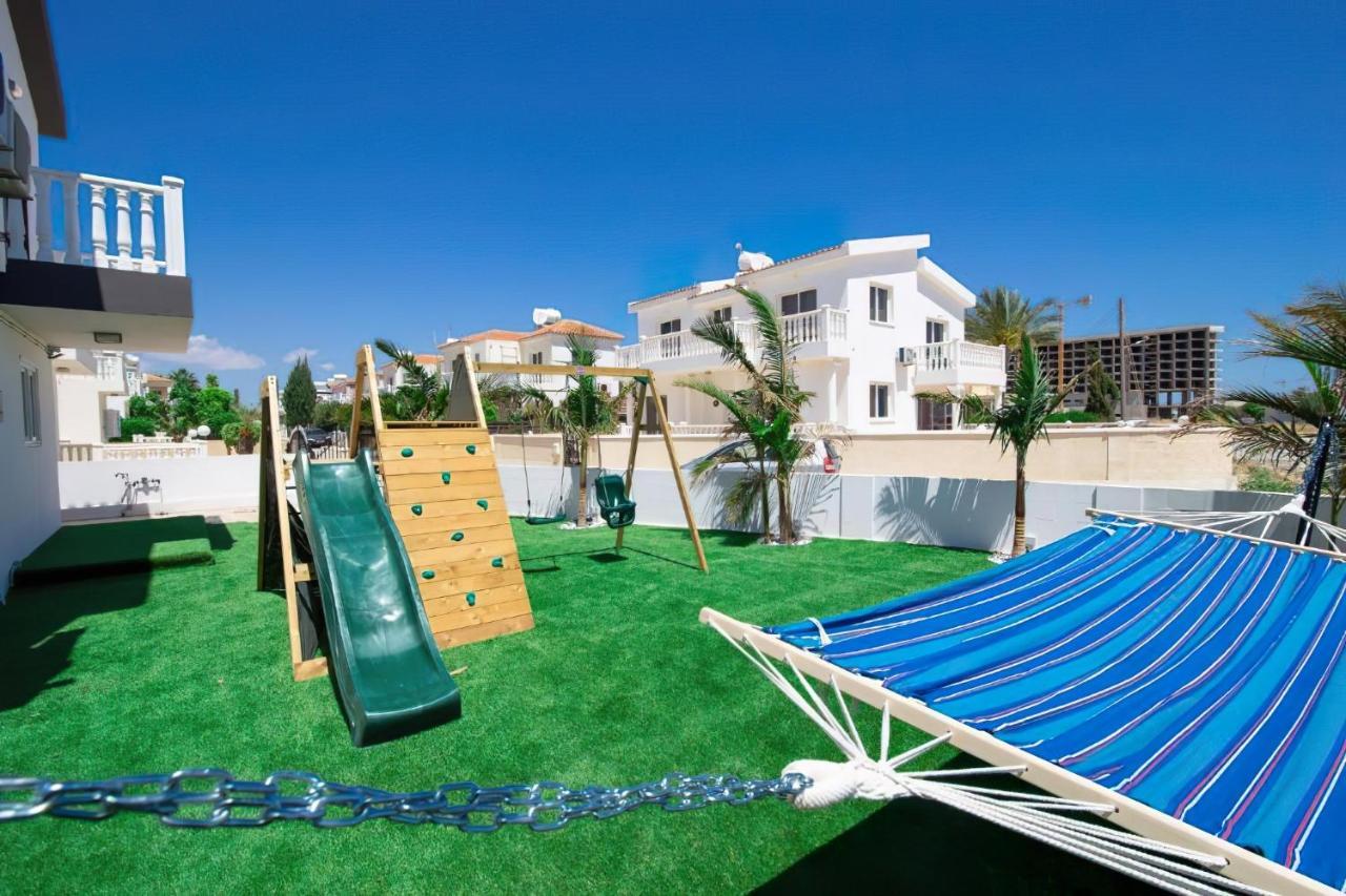 Villa Suncity Boutique Beachfront Ayia Napa Exteriér fotografie