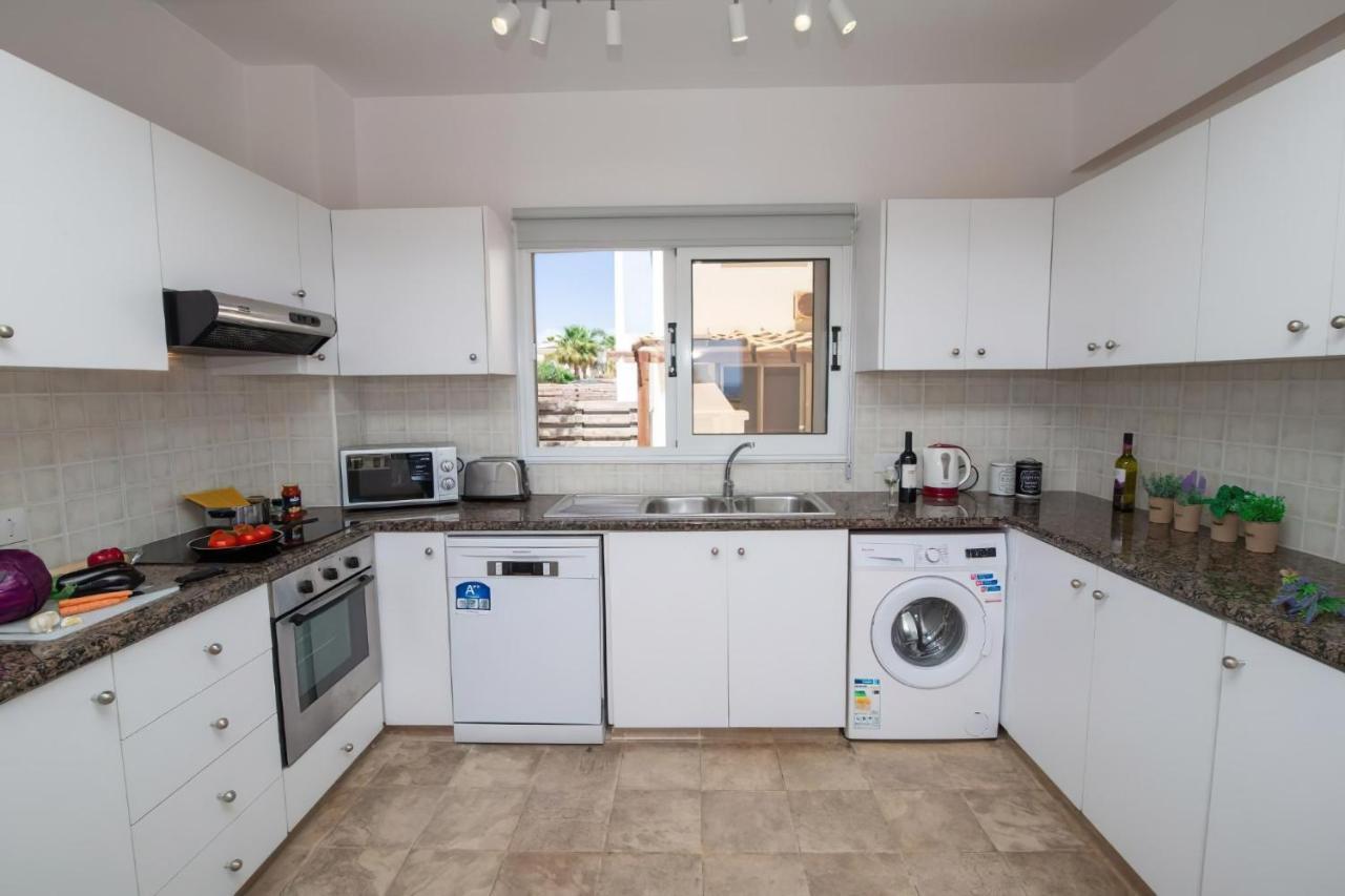 Villa Suncity Boutique Beachfront Ayia Napa Exteriér fotografie
